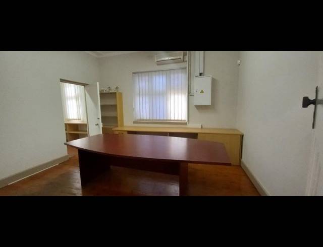 100M² OFFICE RENTED IN NEWTON PARK
